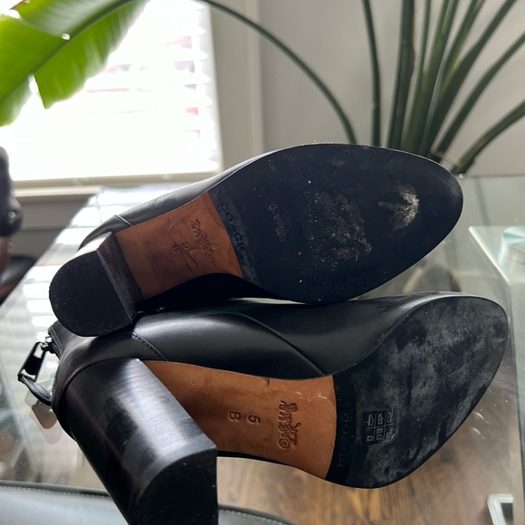 Coach Boots size 5B - Picture 5 of 5